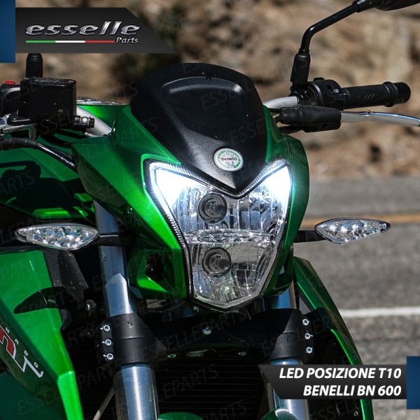 Coppia Lampade di Posizione LED T10 W5W per Benelli BN 600 2013-2016 R