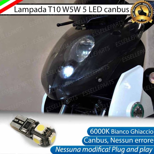 Lampada Singola di Posizione LED T10 W5W per Benelli Macis 125 2011-2015