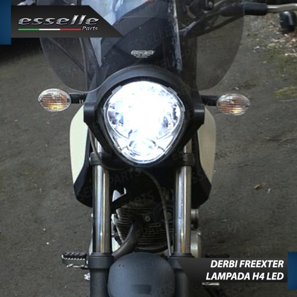 Conversione Per Fari Full LED DERBI Freexter 125 (2006)