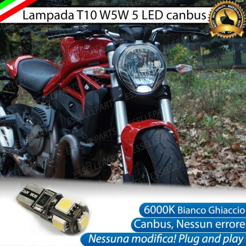 Lampada Singola di Posizione LED T10 W5W per DUCATI Monster 821 2014-2017 ABS