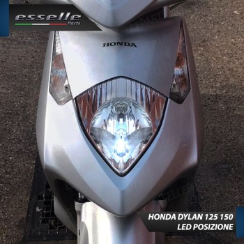 Lampada Singola di Posizione LED T10 W5W per HONDA Dylan 125 2002-2006 Lampada Singola di Posizione LED T10 W5W per HONDA Dylan 125 2002-2006