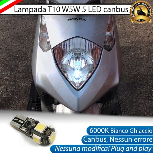 Lampada Singola di Posizione LED T10 W5W per HONDA Dylan 125 2002-2006