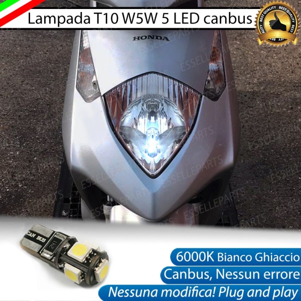 Lampada Singola di Posizione LED T10 W5W per HONDA Dylan 125 2002-2006