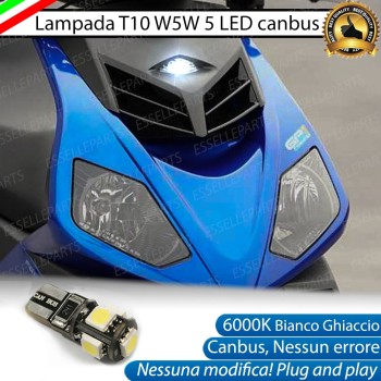 Lampada Singola di Posizione LED T10 W5W per DERBI GP1 125 2006-2011 Racing