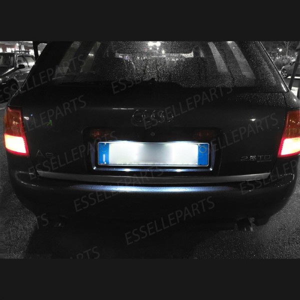 Coppia lampade siluro 6 LED Luci Targa Canbus 6000K per Audi A6 C5 Dal 2002