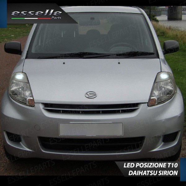 Coppia Lampade T10 W5W LED canbus con lente frontale per luci di posizione per DAIHATSU SIRION