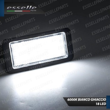 MODELLI CHE MONTANO UNA SOLA LUCE TARGA - Placchetta a LED Completa VW UP