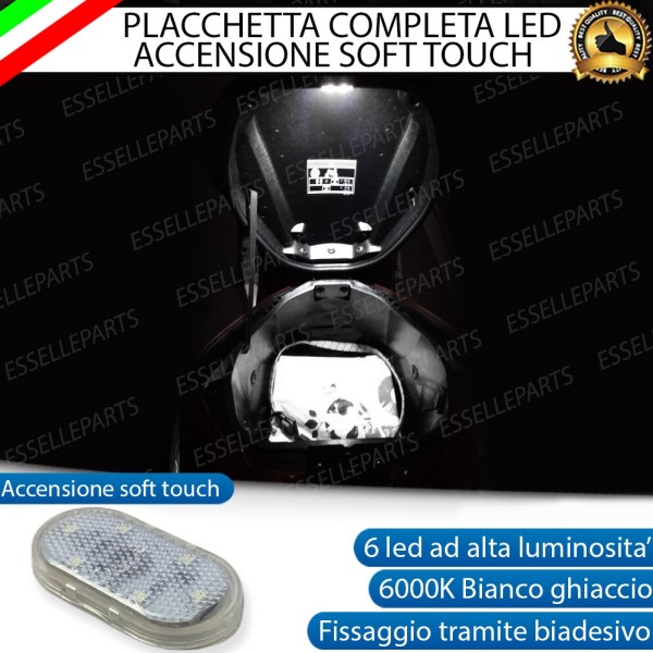 Placchetta LED 6000K Ricaricabile Soft Touch per Illuminazione Sottosella Motorini,Scooter SUZUKI con adesivo