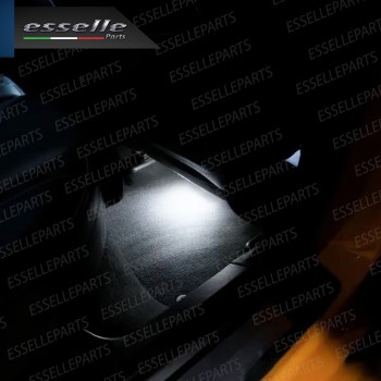 Placchette Vano Piedi ANTERIORI E POSTERIORI LED 6000K per MERCEDES GLA X156