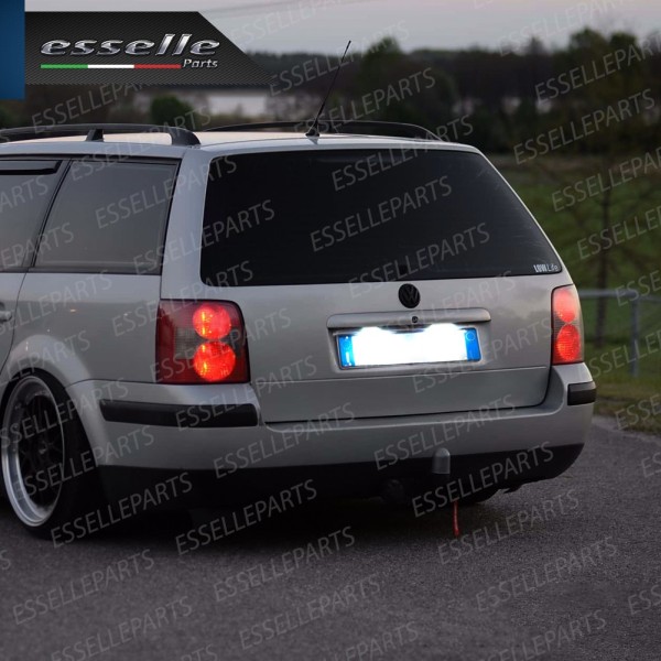 Placchette Complete da 18 LED per Luci targa per VW PASSAT B5 VARIANT DAL 2001