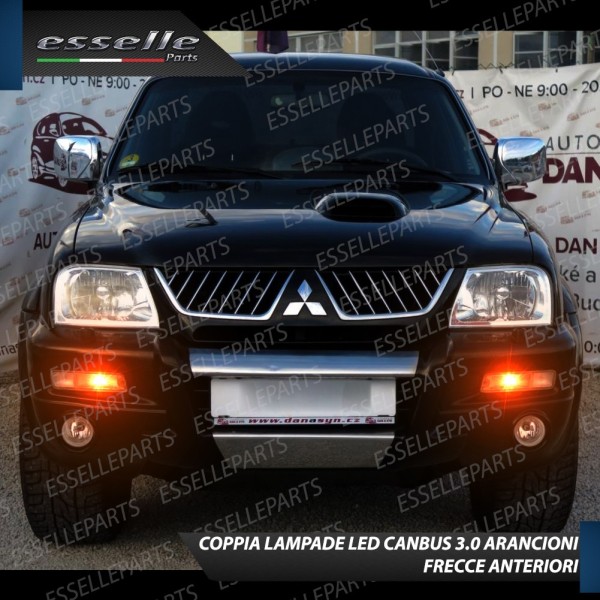 Lampade ANTERIORI PY21W BAU15S 35 LED Canbus MITSUBISHI L200 III CON FRECCE DI SERIE TRASPARENTI