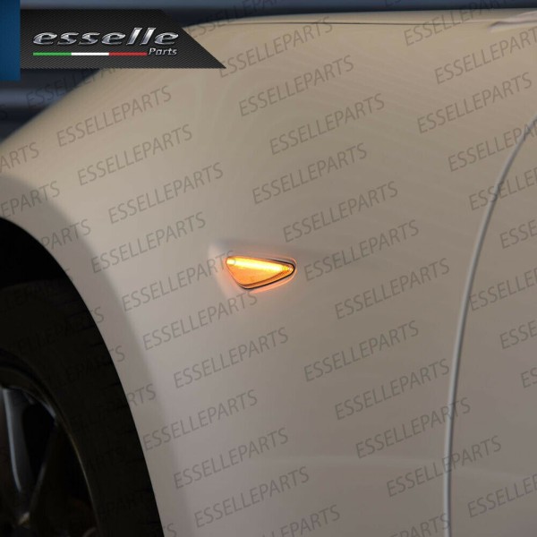 Placchette Dinamiche bianco trasparente Laterali per frecce specifiche per MAZDA 6