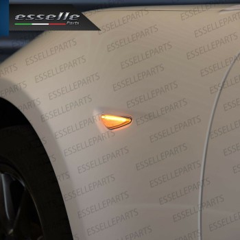 Placchette Dinamiche bianco trasparente Laterali per frecce specifiche per MAZDA 6