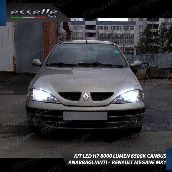 Conversione Fari Full LED 6000K bianco RENAULT MEGANE MK1 con fari a parabola doppia