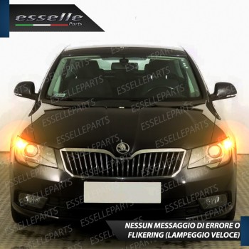 Coppia Frecce Anteriori PY24W 66 LED Canbus 3.0 per SKODA SUPERB II Coppia Frecce Anteriori PY24W 66 LED Canbus 3.0 per SKODA SUPERB II