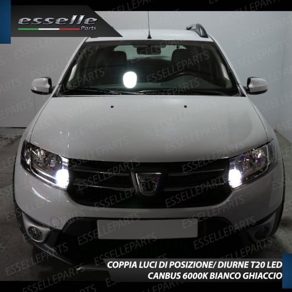 Coppia Luci di Posizione / Diurne 10 LED T20 Dacia Sandero 2 con parabola singola