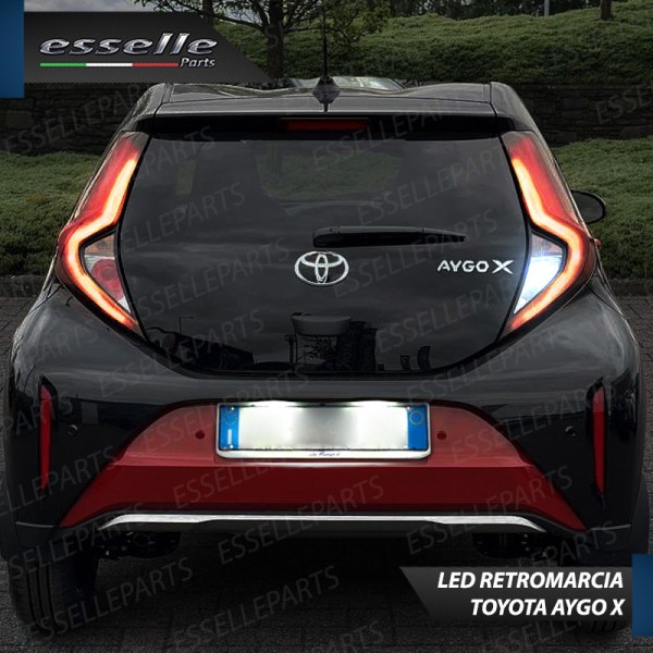 Luce Retromarcia TOYOTA AYGO X 600 LUMEN T15 W16W CANBUS 3.0 NO ERROR