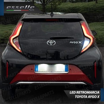 Luce Retromarcia TOYOTA AYGO X 600 LUMEN T15 W16W CANBUS 3.0 NO ERROR