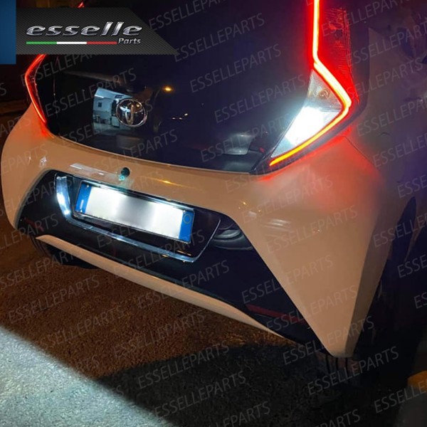 Placchette Luci targa 18 LED Canbus TOYOTA AYGO X