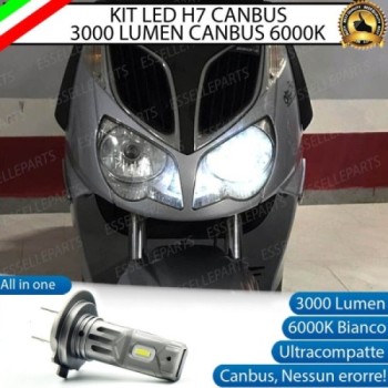 Lampada Abbagliante LED H7 3000 Lumen per Aprilia Sportcity 300 2008-2013 Street