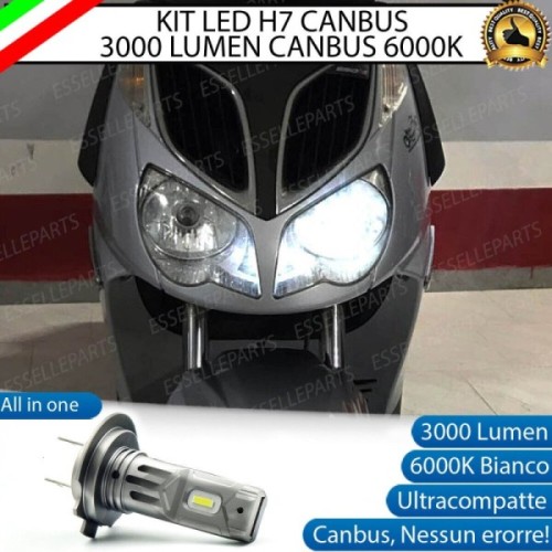 Lampada Abbagliante LED H7 3000 Lumen per Aprilia Sportcity 125 2008-2013 Cube
