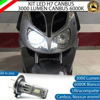 Lampada Anabbagliante LED H7 3000 Lumen per Aprilia Sportcity 300 2008-2013 Street