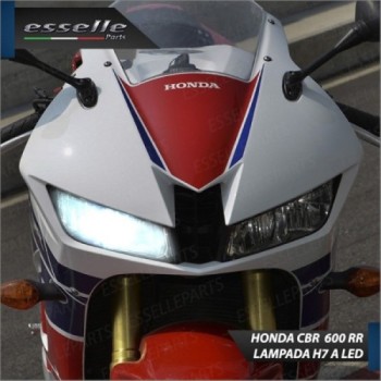 Lampada Singola H7 LED 3000 Lumen per Anabbagliante HONDA CBR 600 RR 2012-2016 ABS Lampada Singola H7 LED 3000 Lumen per Anabbagliante HONDA CBR 600 RR 2012-2016 ABS