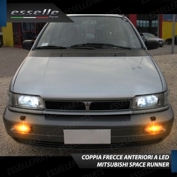 Coppia Frecce Anteriori P21W 35 LED Canbus Mitsubishi Space Runner Coppia Frecce Anteriori P21W 35 LED Canbus Mitsubishi Space Runner
