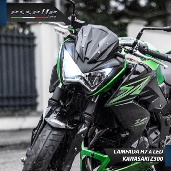 Conversione Completa Fari Full LED per Kawasaki Z 300 6000 Lumen 6000K Bianco