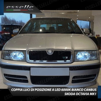 Lampade T10 W5W Canbus 6 LED no error luci posizione Skoda Octavia 1