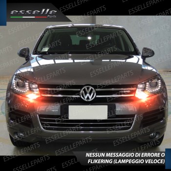 Coppia Frecce Anteriori PSY24W 34 LED Canbus per VW Touareg 7P CON FARI BIXENON Coppia Frecce Anteriori PSY24W 34 LED Canbus per VW Touareg 7P CON FARI BIXENON