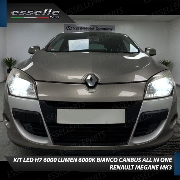 Conversione Fari Full LED 6000K bianco per Renault Megane 3 con fari a parabola