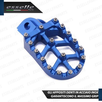 Coppia Di Pedane Poggiapiedi Maggiorate BLU in Ergal con Denti INOX per moto Coppia Di Pedane Poggiapiedi Maggiorate BLU in Ergal con Denti INOX per moto