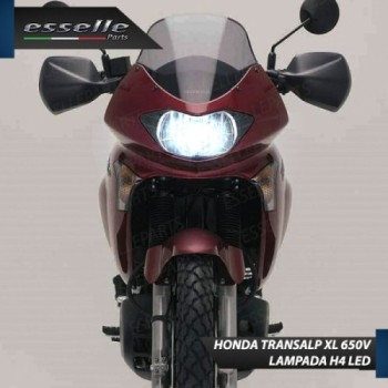 Kit Full LED Lampada H4 9000 LUMEN 6000K Honda Transalp XL 650V 2000-2004 Kit Full LED Lampada H4 9000 LUMEN 6000K Honda Transalp XL 650V 2000-2004