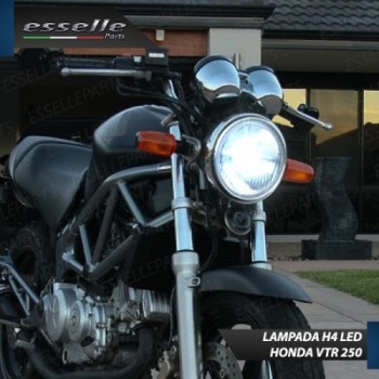 Kit Full LED Lampada H4 9000 LUMEN Anabbagliante Abbagliante Honda VTR 250 1997-2004 Kit Full LED Lampada H4 9000 LUMEN Anabbagliante Abbagliante Honda VTR 250 1997-2004