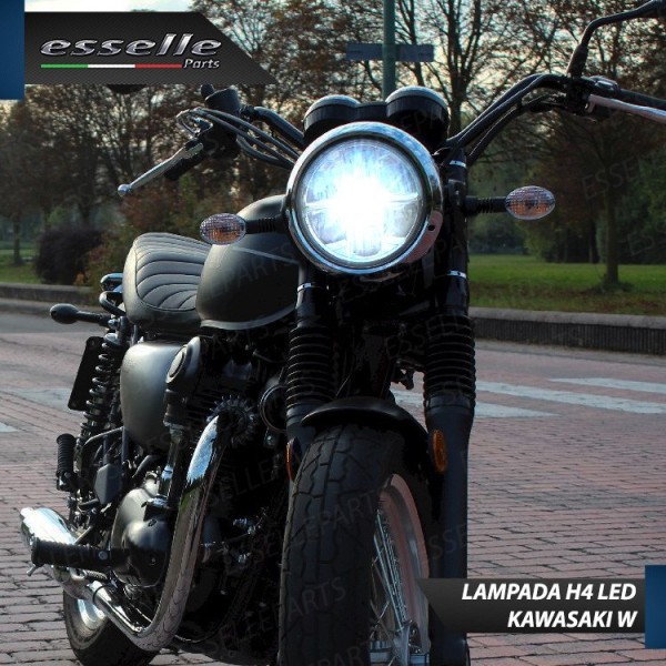 Kit Full LED Lampada H4 9000 Lumen Anabbaglianti Abbaglianti per KAWASAKI W 800 2010-2017