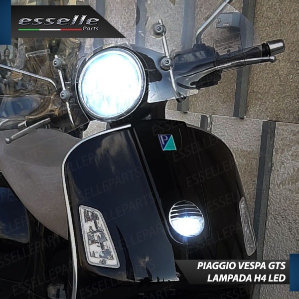 Kit Full LED Lampada H4 9000 Lumen per VESPA GTS 300 2014-2016 Super ABS