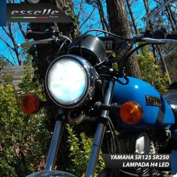 Kit Full LED Lampada H4 9000 Lumen Anabbaglianti Abbaglianti per YAMAHA SR 250 1985-1996