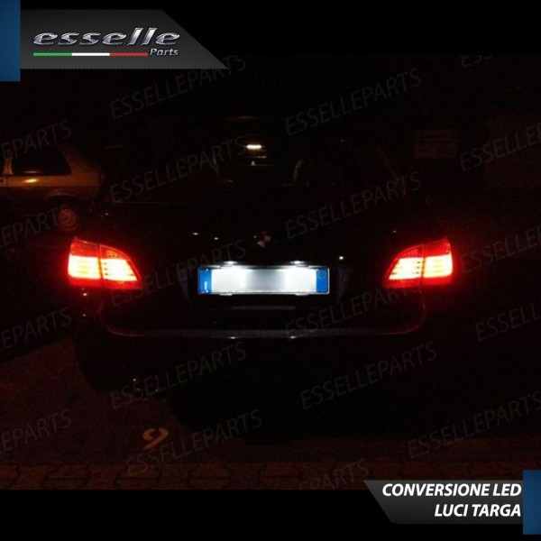 Kit LED interni + Luci targa LED 6000K Luce Bianca Canbus Bmw Serie 5 E61 Touring