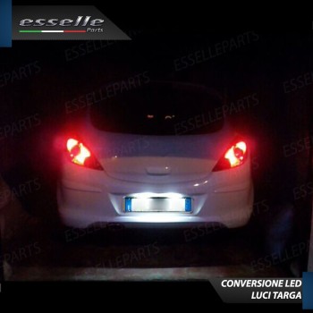 Kit LED interni + Luci targa LED 6000K Canbus Opel Corsa D con singolo punto luce Kit LED interni + Luci targa LED 6000K Canbus Opel Corsa D con singolo punto luce