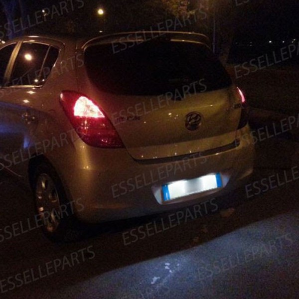 Coppia Lampade LED Luci Targa 9 LED Canbus 6000K Hyundai I20 MK1