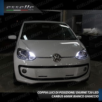 Coppia Luci Di Posizione/Diurne 10 LED T20 6000K Bianco Canbus VW Up Fino al 2016