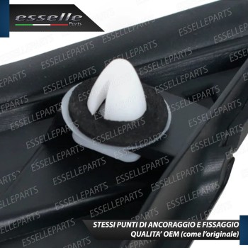 Modanatura Triangolo Nero Lucido Lato Passeggero Per Abarth 500 595 695 Pre-Restyling