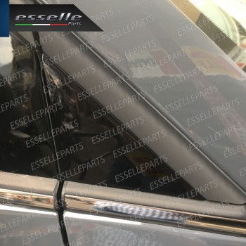 Modanatura Triangolo Nero Lucido Lato Passeggero Per Abarth 500 595 695 Pre-Restyling