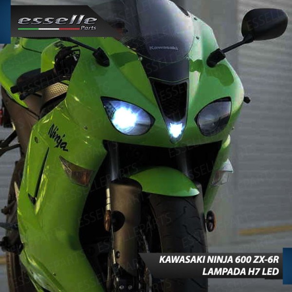 Kit Full LED Lampada H11 4800 Lumen Anabbaglianti per KAWASAKI Ninja 600 ZX-6R 2007-2008