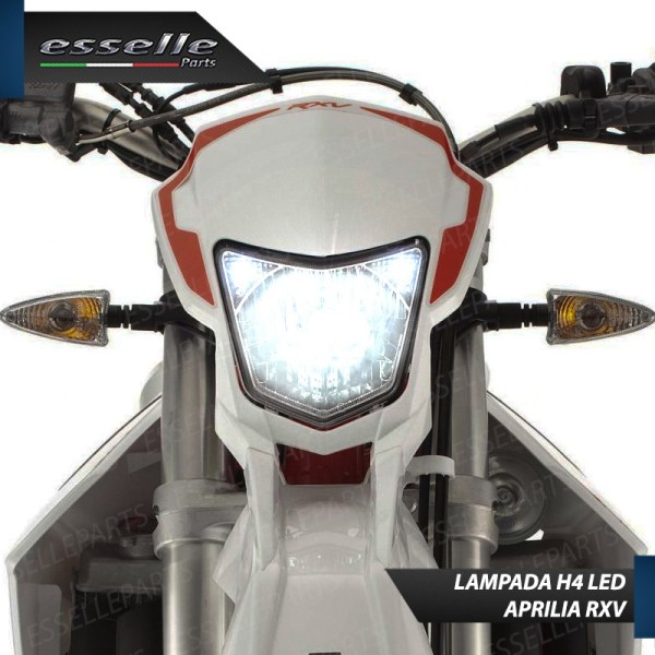 Lampada Singola LED H4 9000 Lumen per APRILIA RXV 550 2009-2014