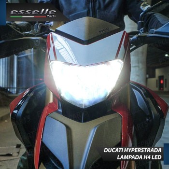 Lampada Singola LED H4 9000 Lumen per DUCATI Hyperstrada 939 2016-2018