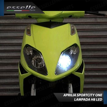 Kit Full LED H8 4900 Lumen Abbaglianti per Aprilia Sportcity 125 2008-2012 One
