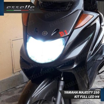 Coppia Lampade H4 LED 8000 Lumen per YAMAHA Majesty 250 1999-2006