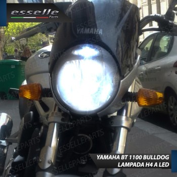 Lampada Singola H4 LED 4000 Lumen per YAMAHA BT 1100 Bulldog 2002-2006